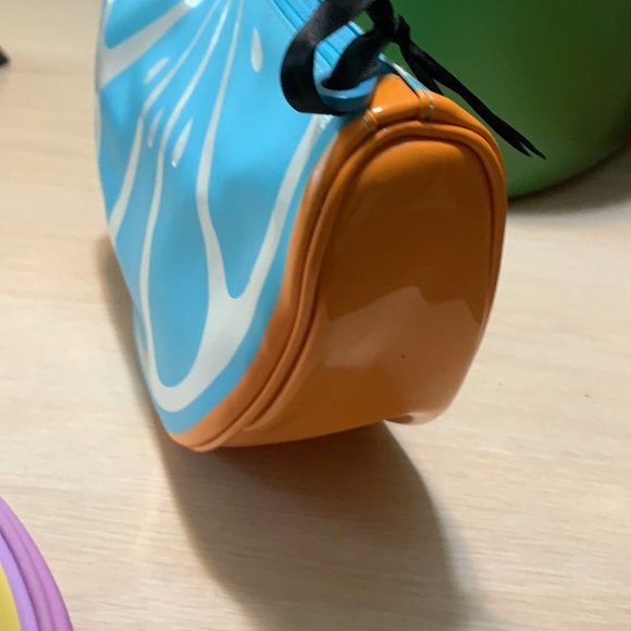 Make up bag (5) - Picture 4 of 11